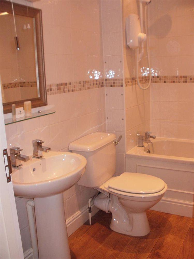 Stuart House Hotel 3*