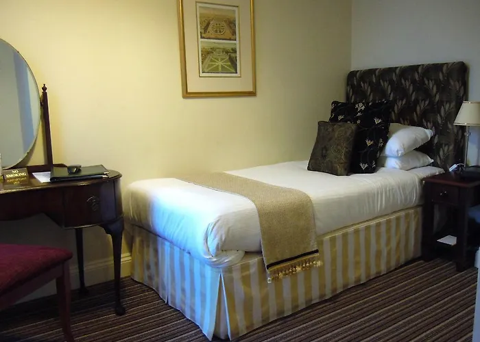 Stuart House Hotel