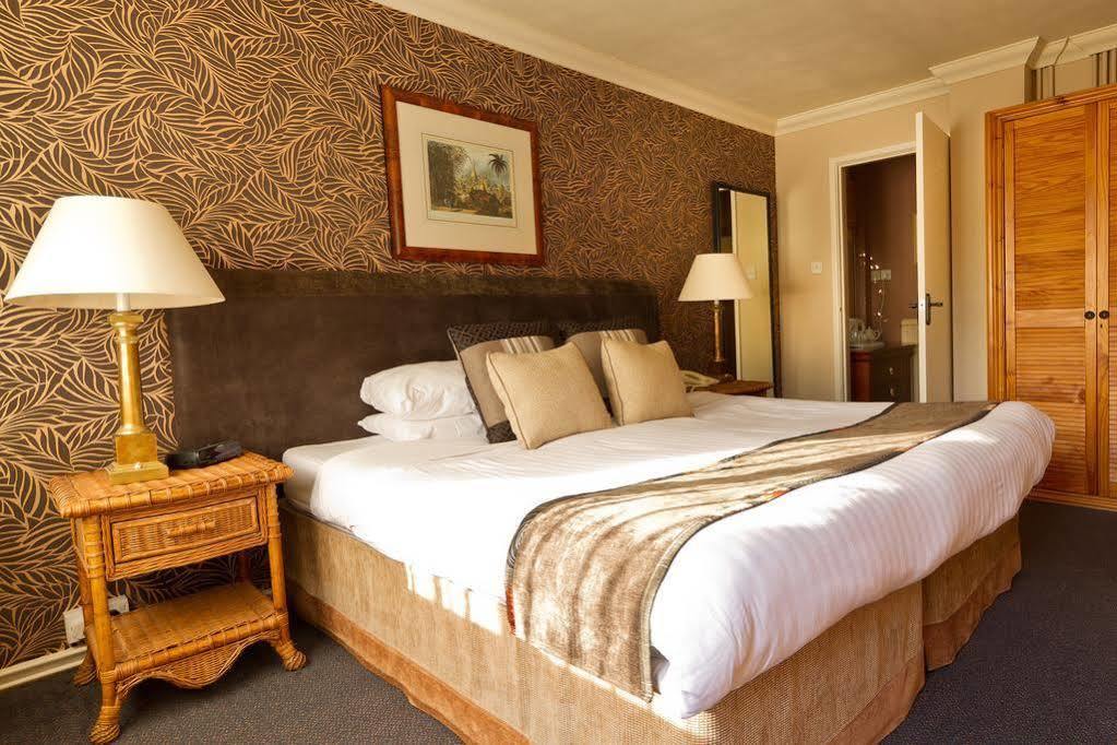 Hotel Stuart House 3*