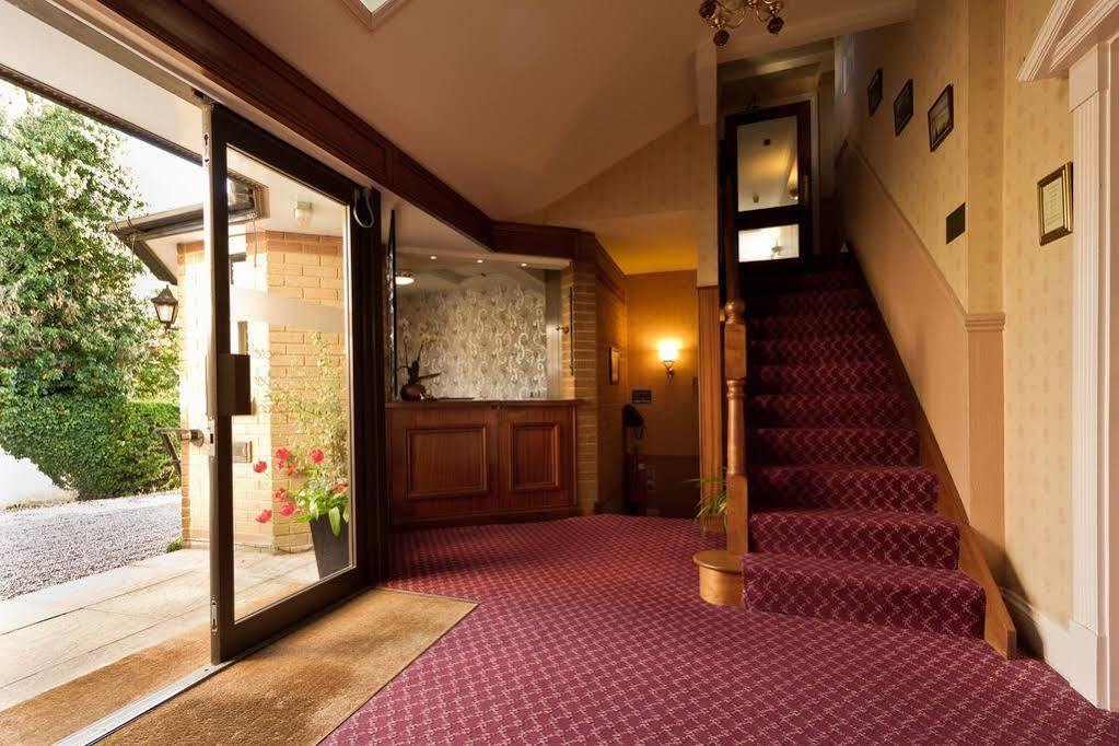 Hotel Stuart House 3*